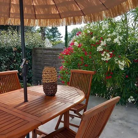 Holiday home Maison Des Pins *