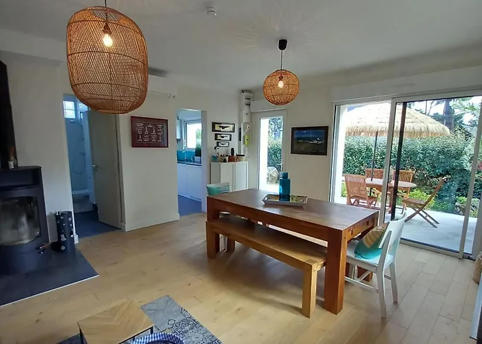 Maison Des Pins * La Turballe