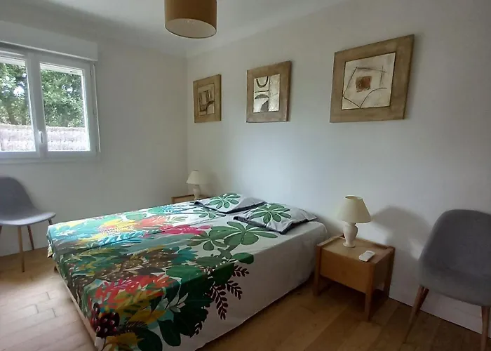 Maison Des Pins Nyaraló *